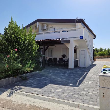 Apartmani Deak Vir Exterior foto